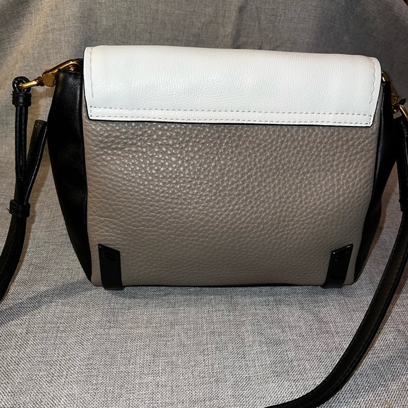 NWT MARC BY MARC JACOBS Color Block Crossbody White/Taupe/Black gold details - Picture 3 of 11